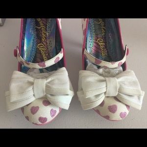 Irregular Choice “Love is in the Air” BNIB
